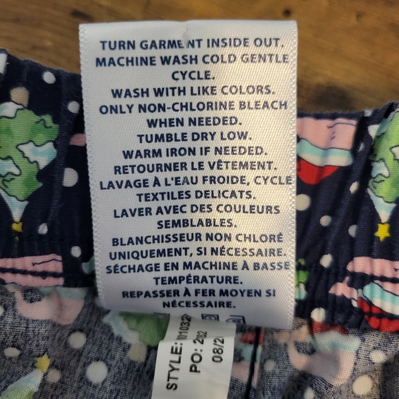 Vineyard Vines Santa Whale Christmas PJ Pants - Picture 6 of 6